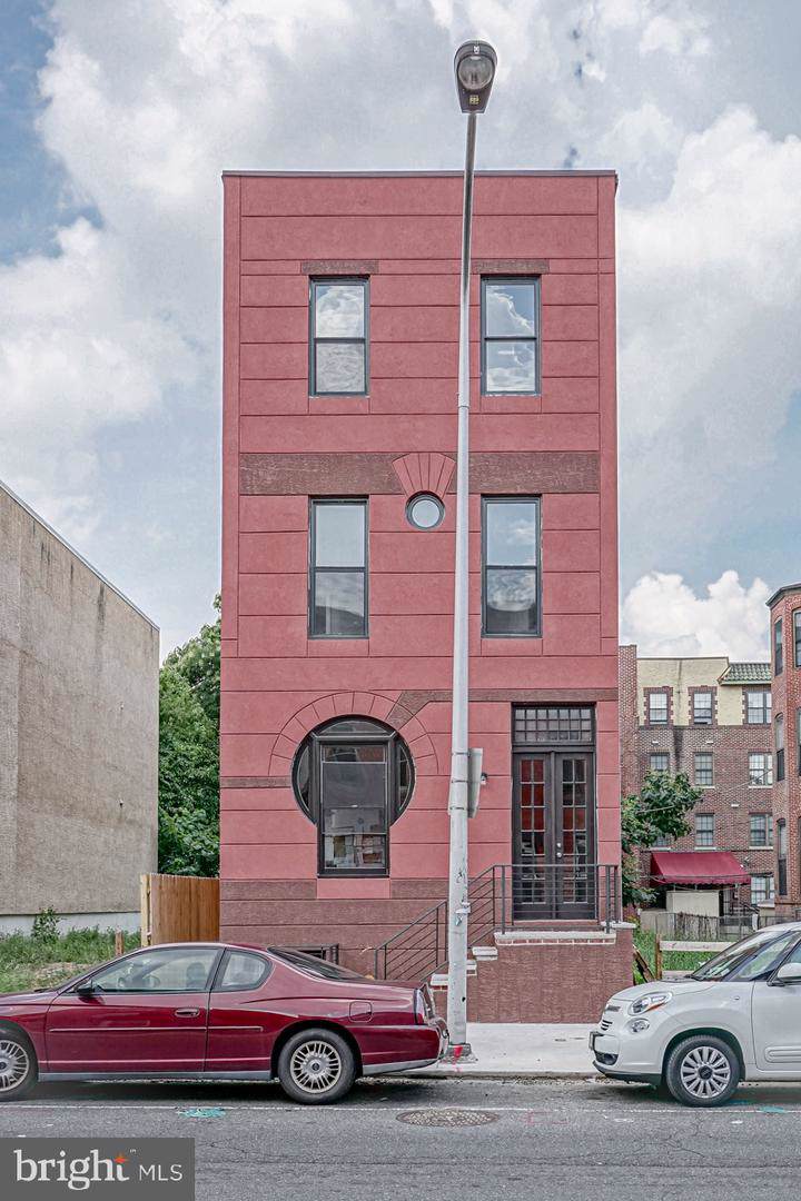 1827 Diamond Street - Photo 1