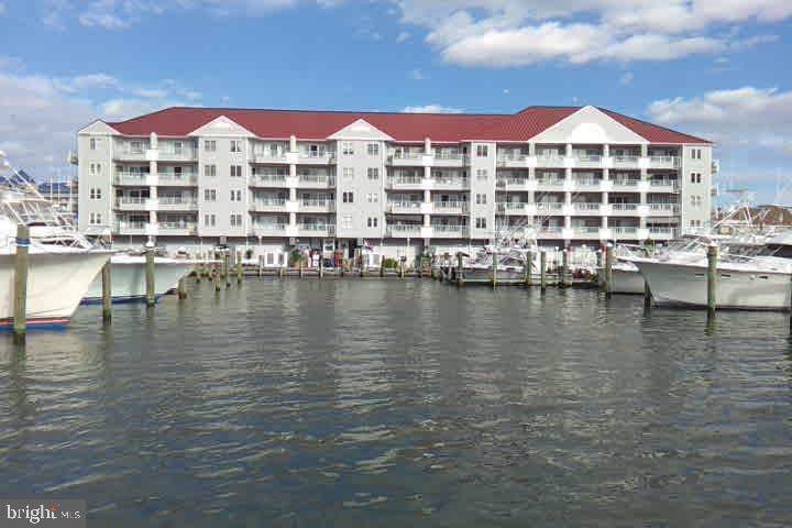 205 Somerset Street - Photo 1