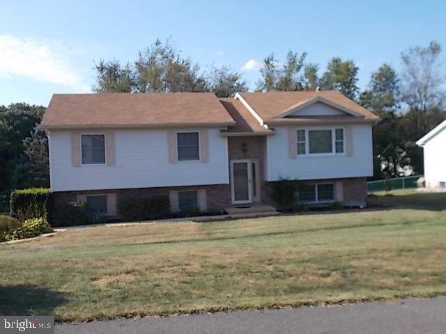 817 Pinewood Drive - Photo 1
