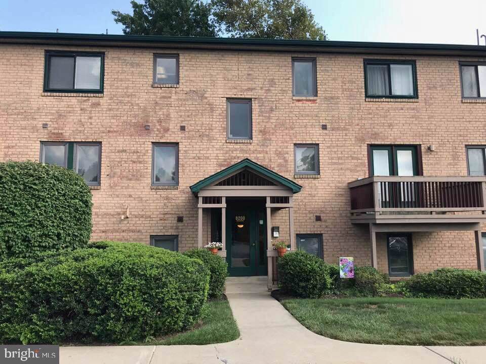 8201 Westview Road - Photo 1
