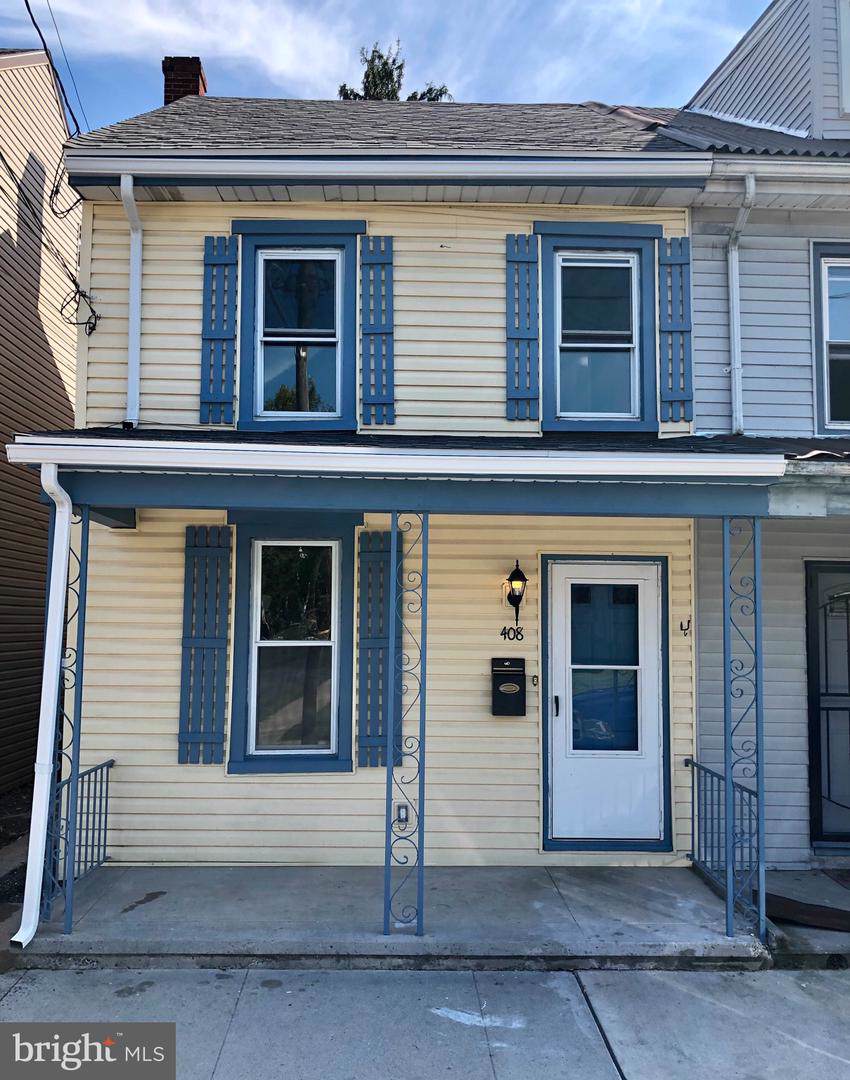 408 Pershing Avenue - Photo 1