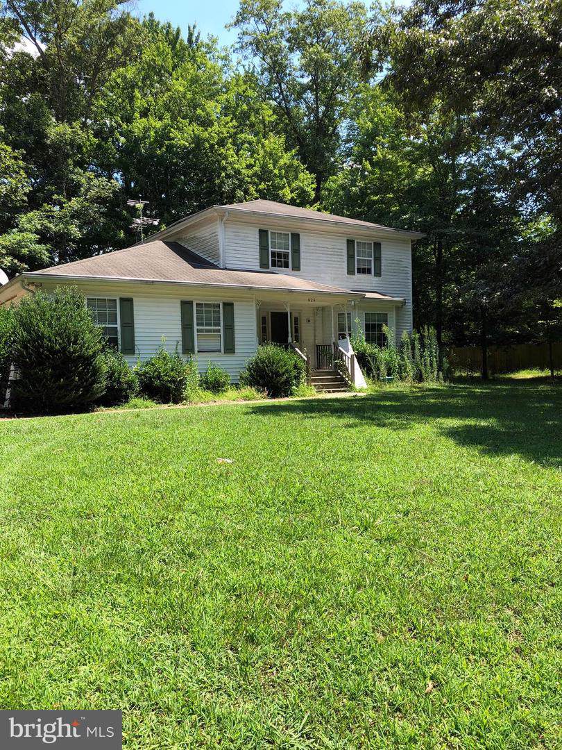 829 White Oaks Lane - Photo 1