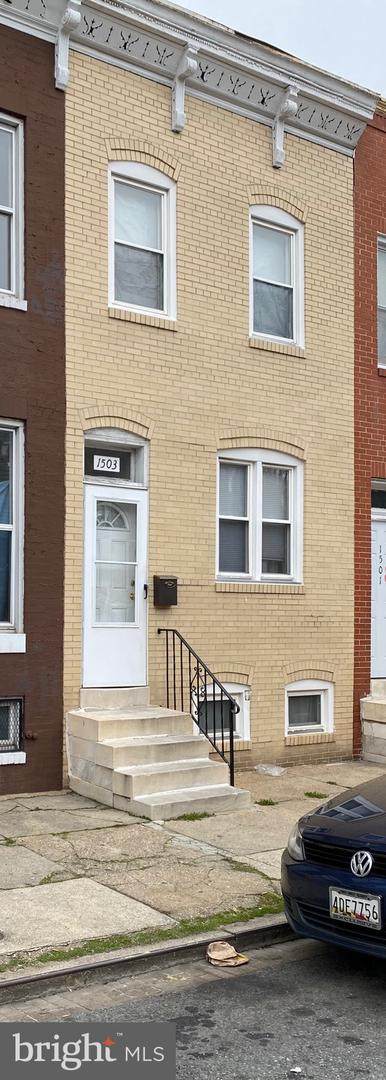 1503 Carey Street - Photo 1