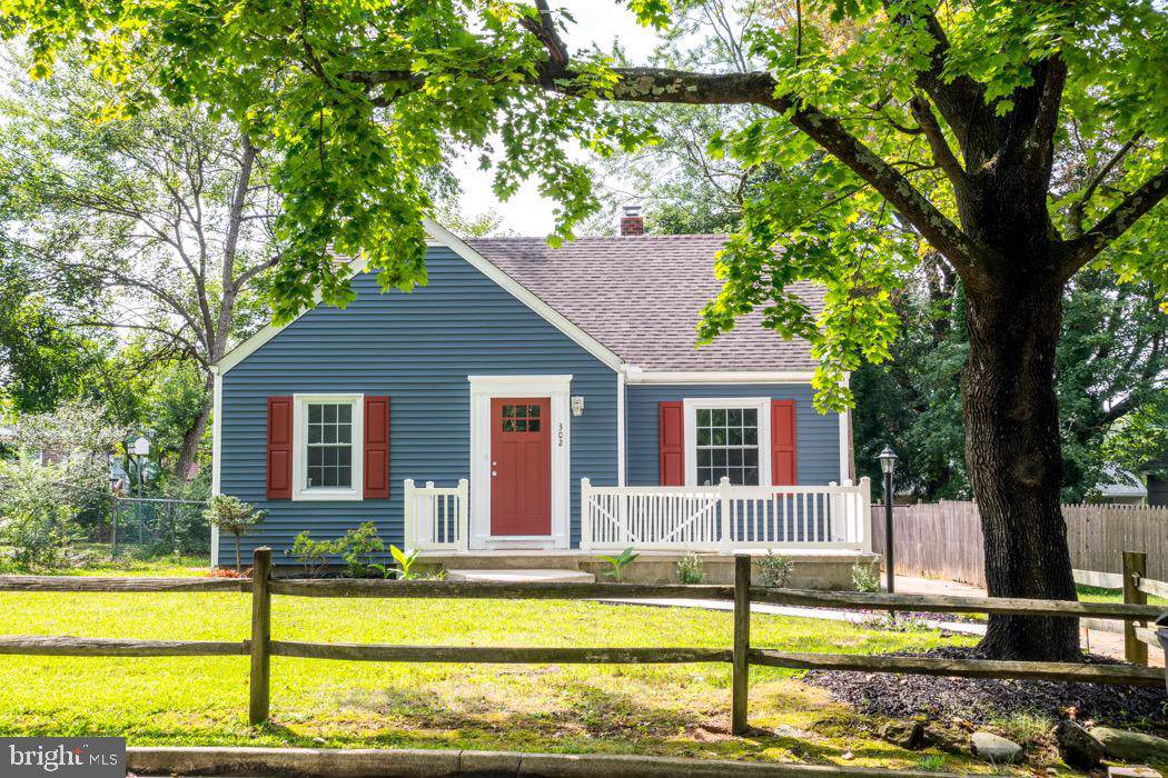 302 Hazel Avenue - Photo 1