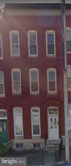 1835 Baltimore Street - Photo 1