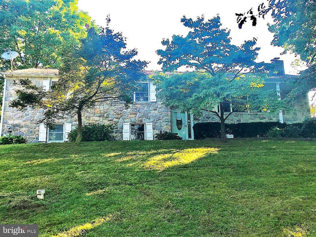 289 Maugers Mill Road - Photo 1