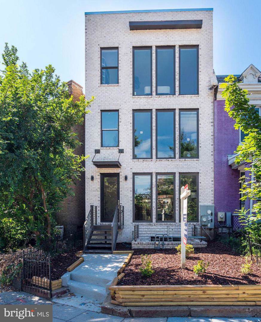 641 M Street - Photo 1