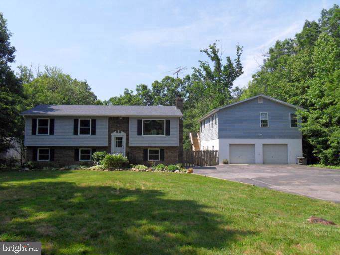 37205 Lakeland Drive - Photo 1