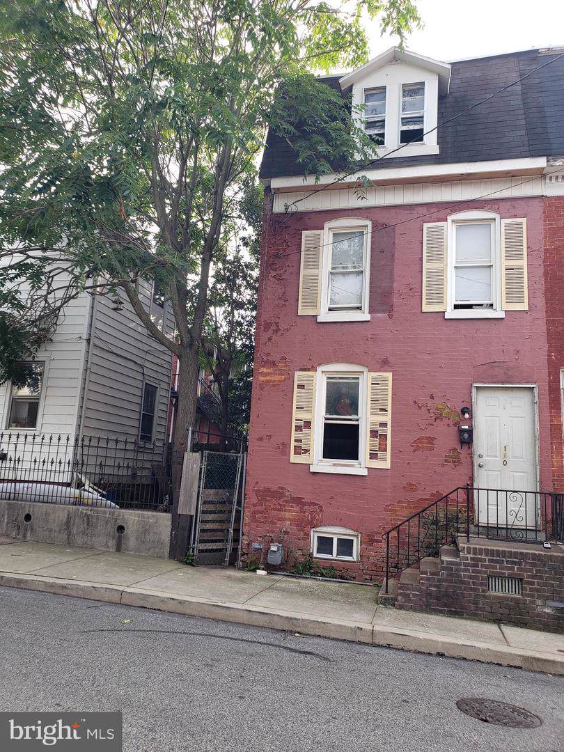 110 Manchester Street - Photo 1