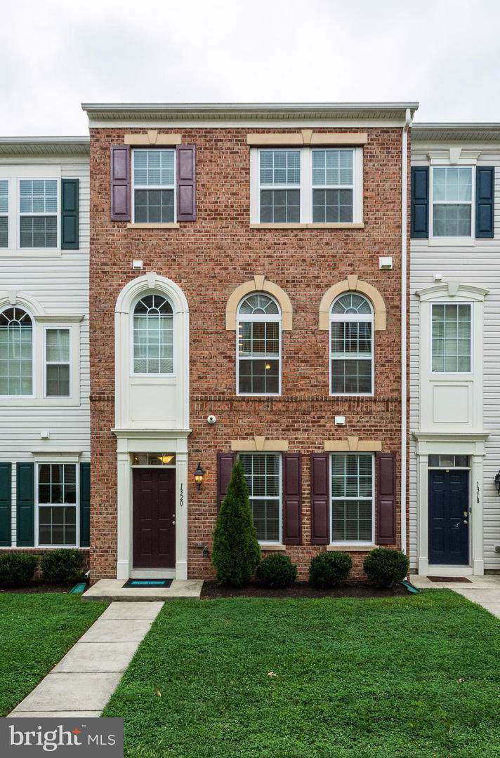 1320 Ray Lane - Photo 1