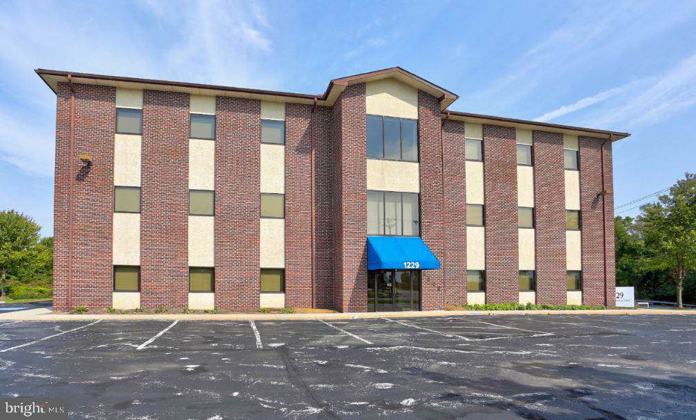 1229 Lincoln Highway - Photo 1