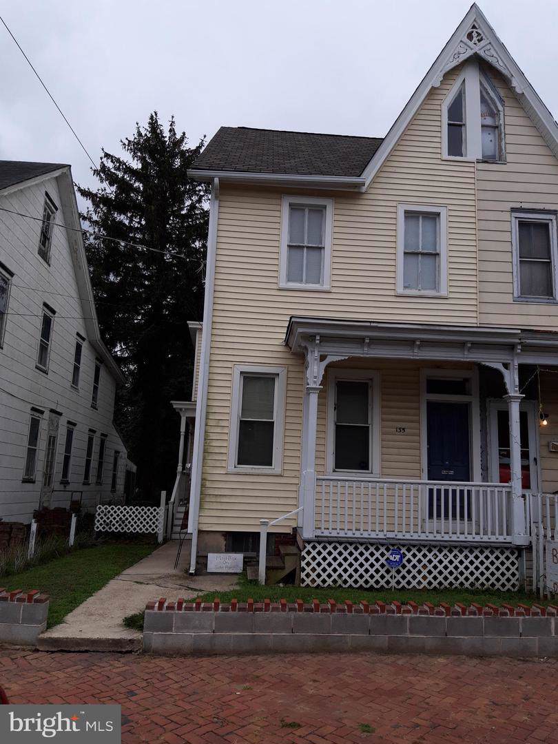 135 Grant Street - Photo 1