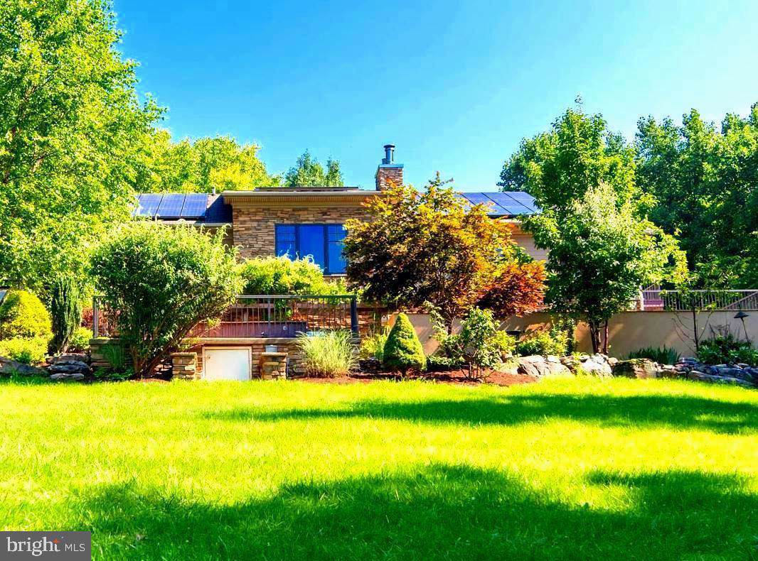 212 Cicada Drive - Photo 1