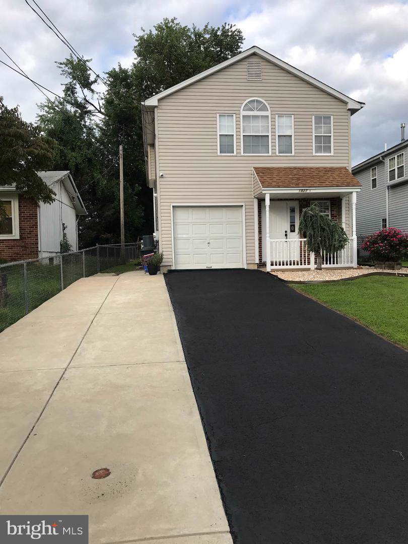 1827 Gregg Street - Photo 1