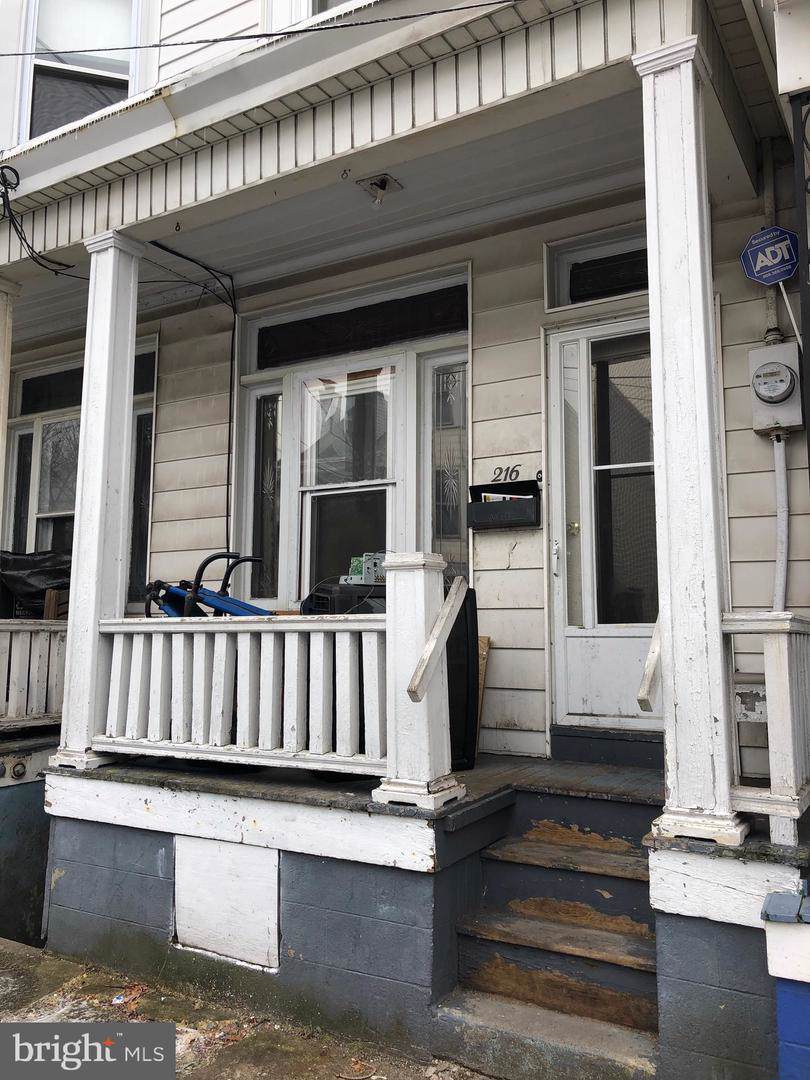 216 Pine Street - Photo 1