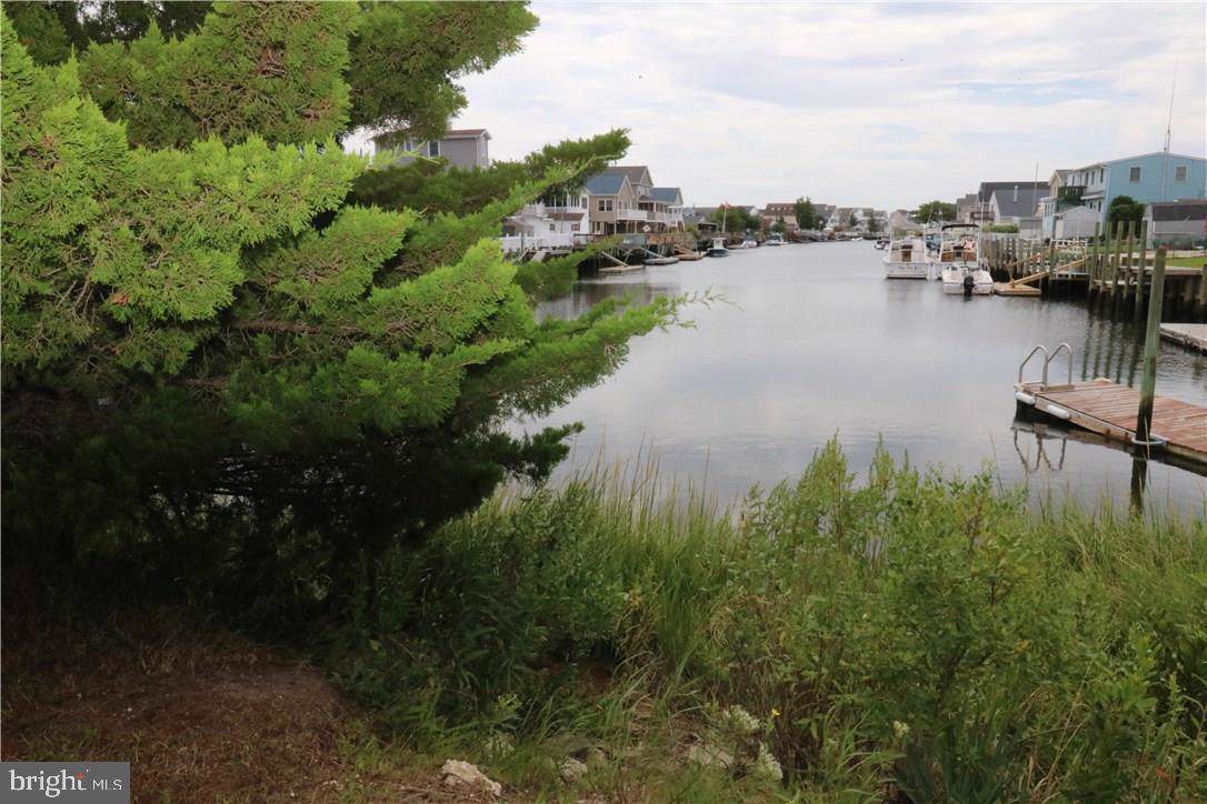 83 Bayview Drive - Photo 1