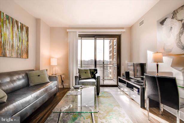 520-12TH 12TH ST Street - Photo 1