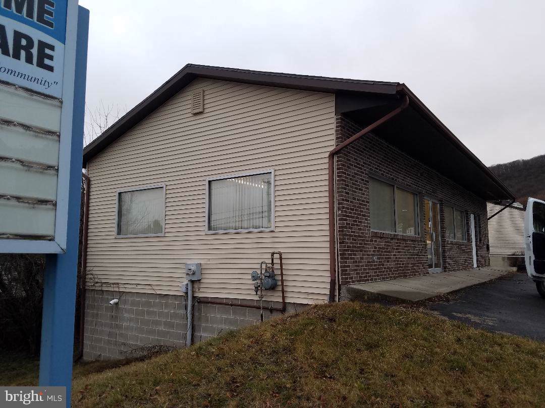 323 Peter Street - Photo 1