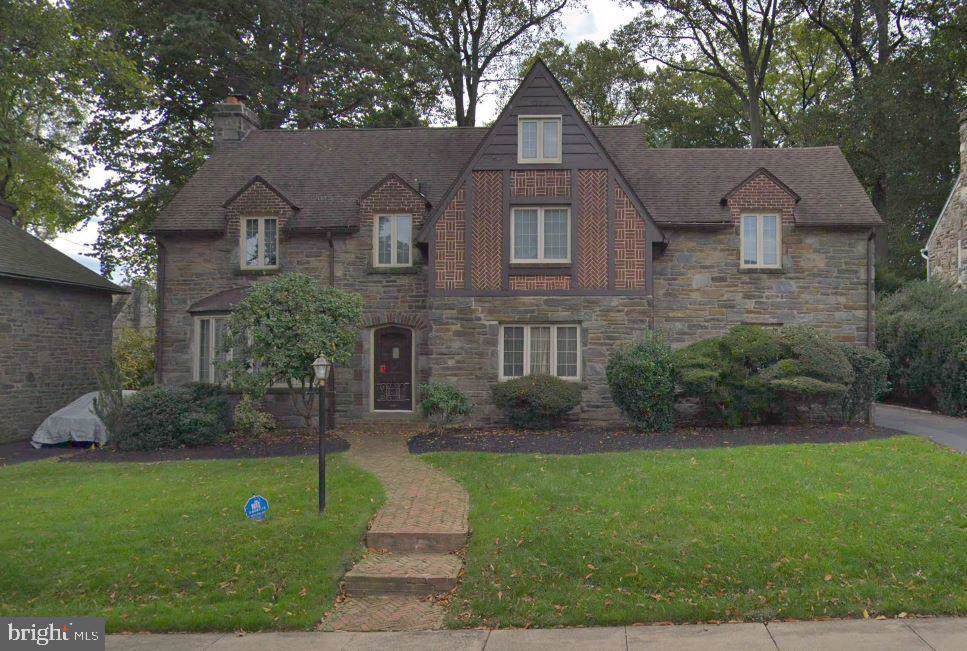 1216 Lindale Avenue - Photo 1