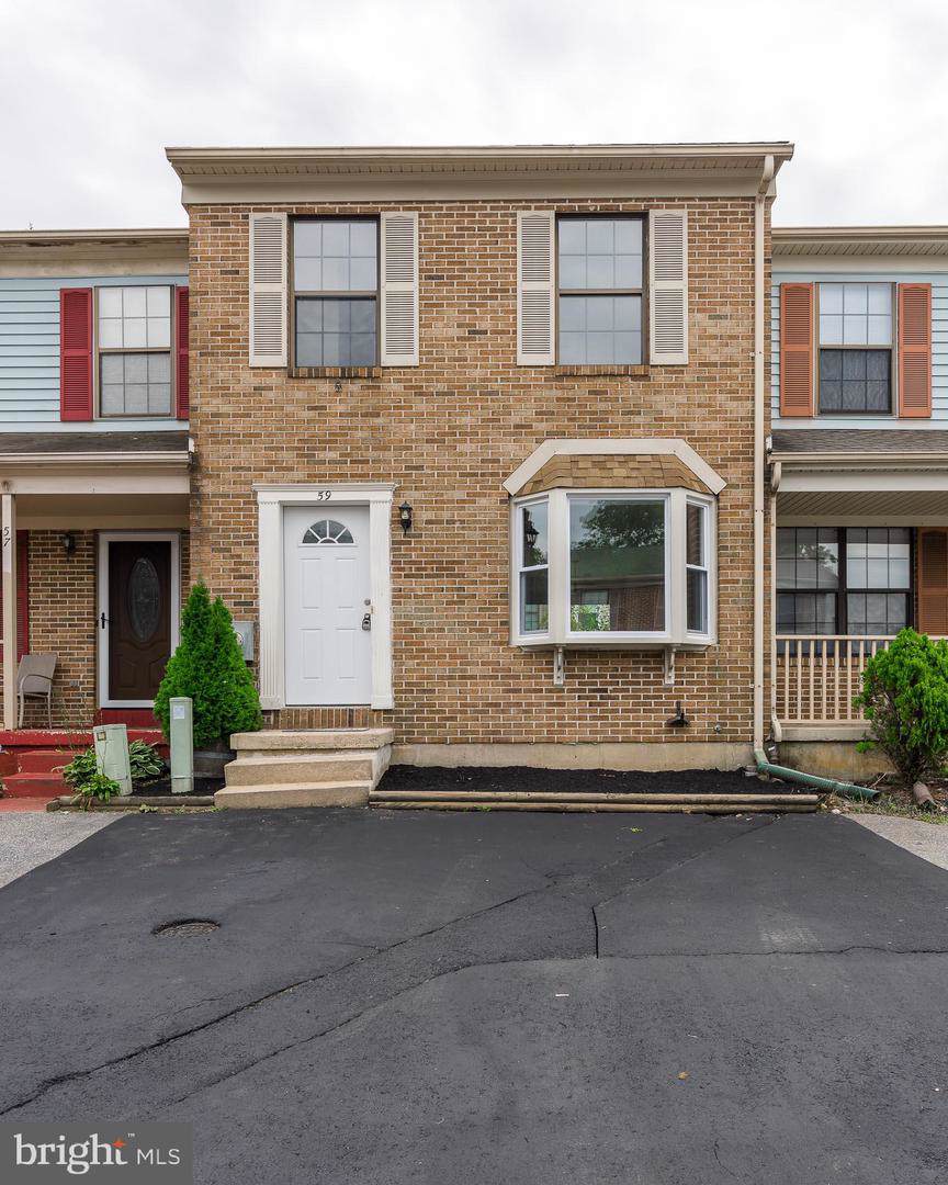 59 Mactavish Court - Photo 1