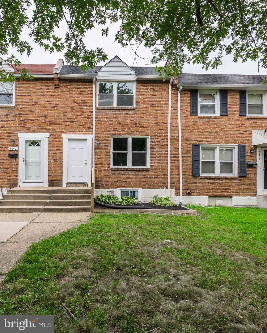 3038 Court Avenue - Photo 1