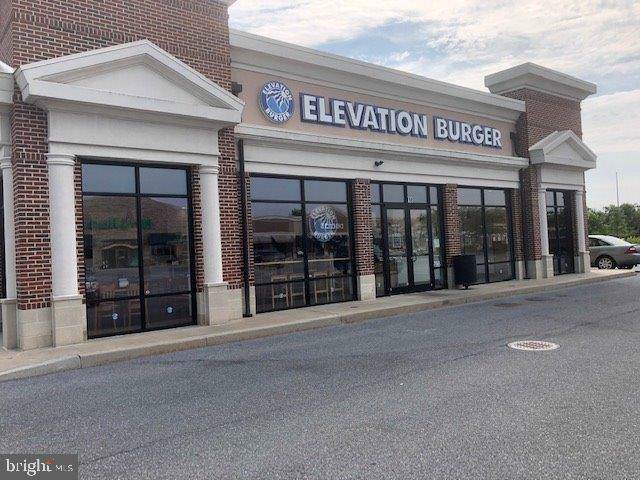 ELEVATION BURGER 798 WOODLAND Road - Photo 1