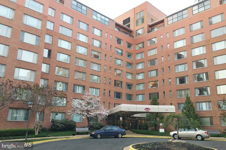 1111 Arlington Boulevard - Photo 1