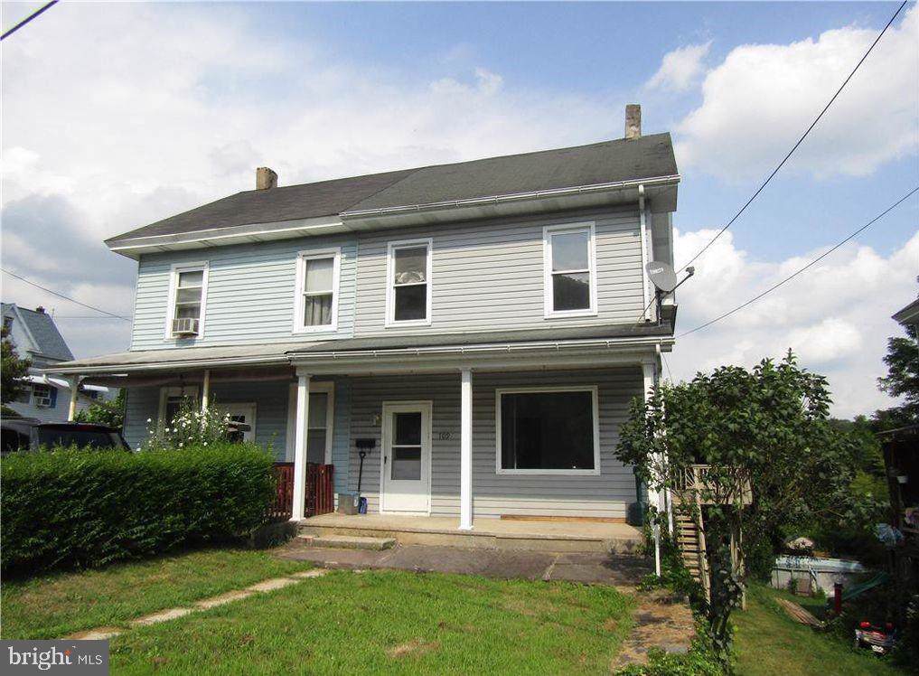 709 1ST Street - Photo 1