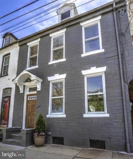 206 Lemon Street - Photo 1