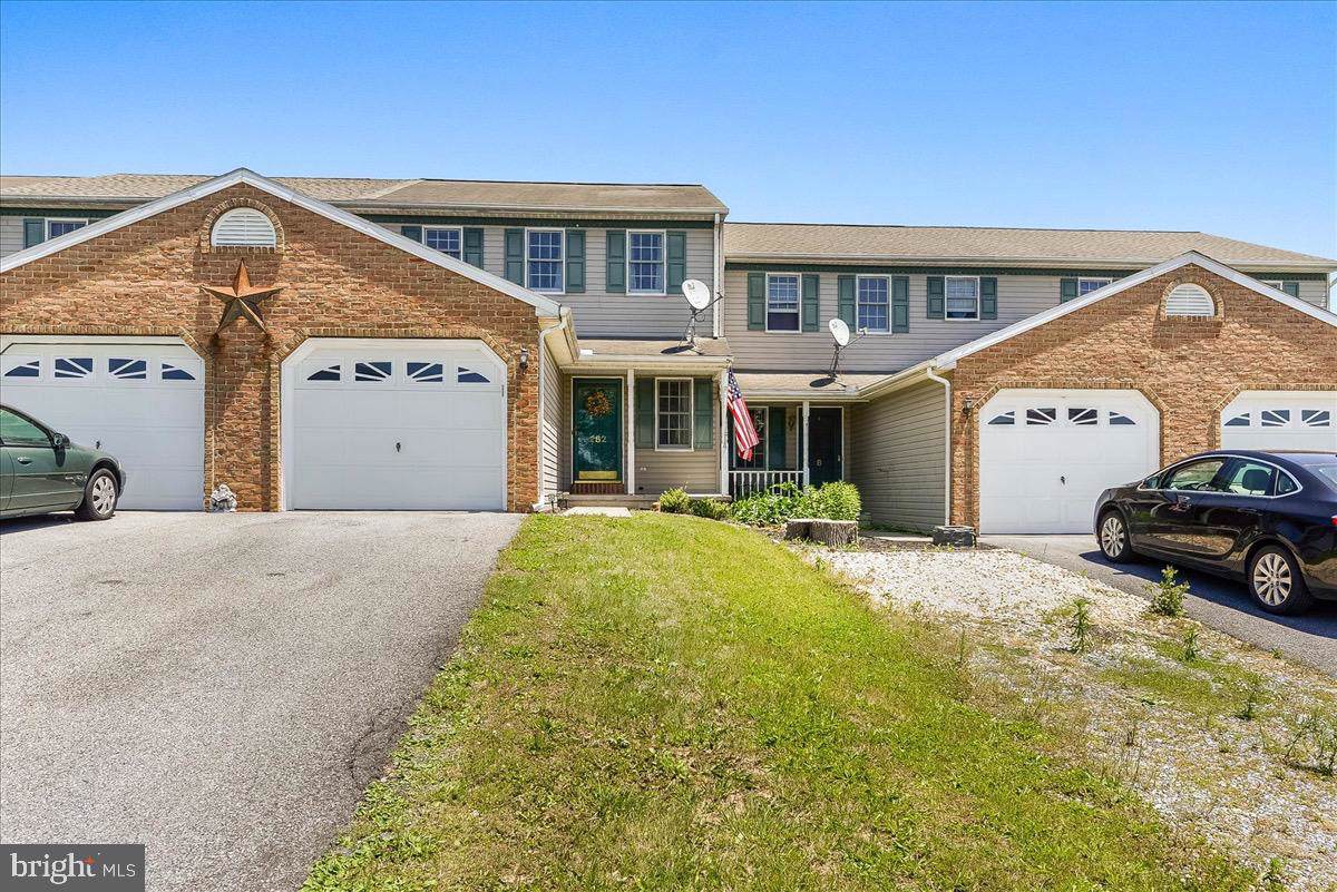 282 Cindy Drive - Photo 1