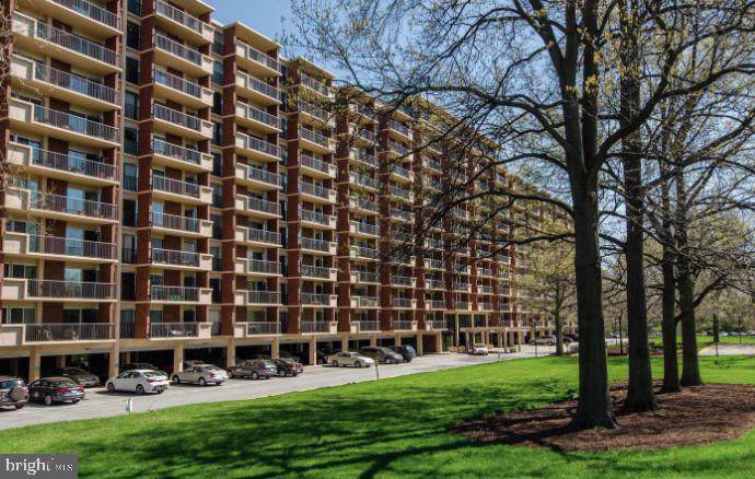 1300 Army Navy Drive - Photo 1