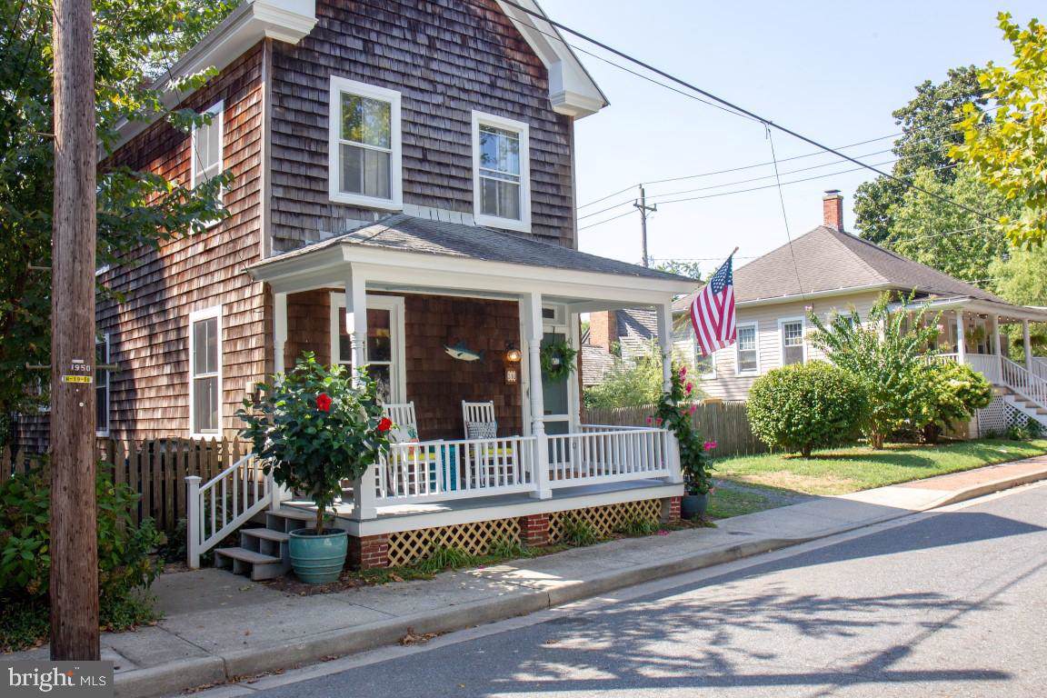 316 August Street - Photo 1