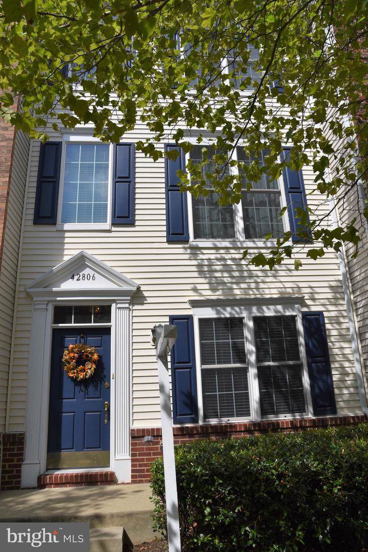 42806 Flannigan Terrace - Photo 1
