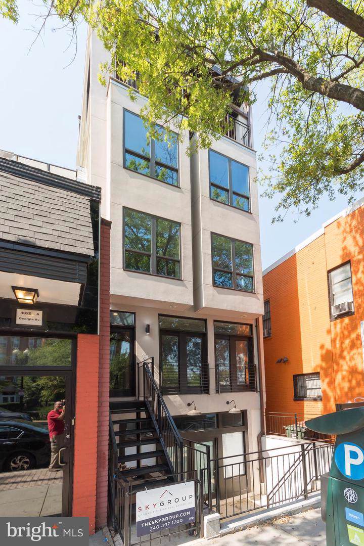 4022 Georgia Avenue - Photo 1