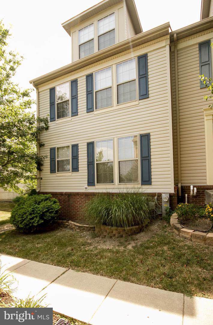 6613 Buskin Lane - Photo 1 6613 Buskin Lane - Photo 1