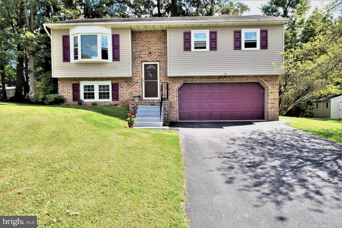 25 Ingham Drive - Photo 1