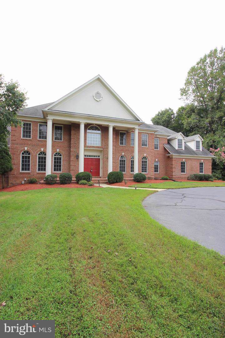 1056 Bellview Place - Photo 1