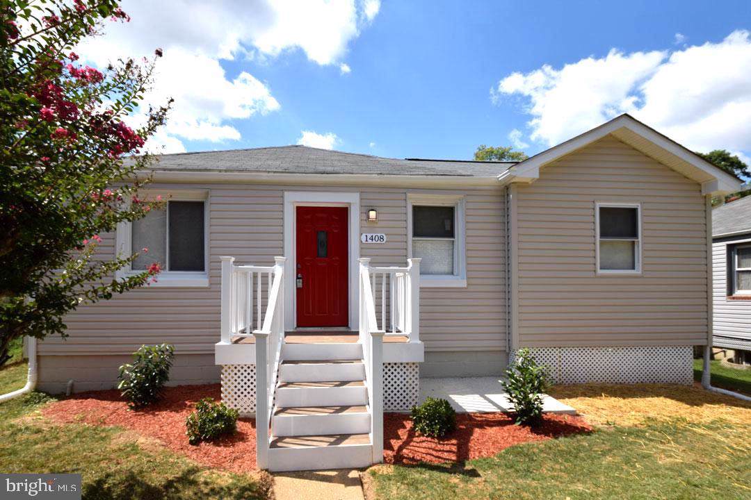 1408 Farmingdale Avenue - Photo 1