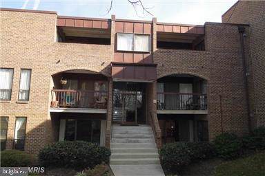 11220 Chestnut Grove Square - Photo 1