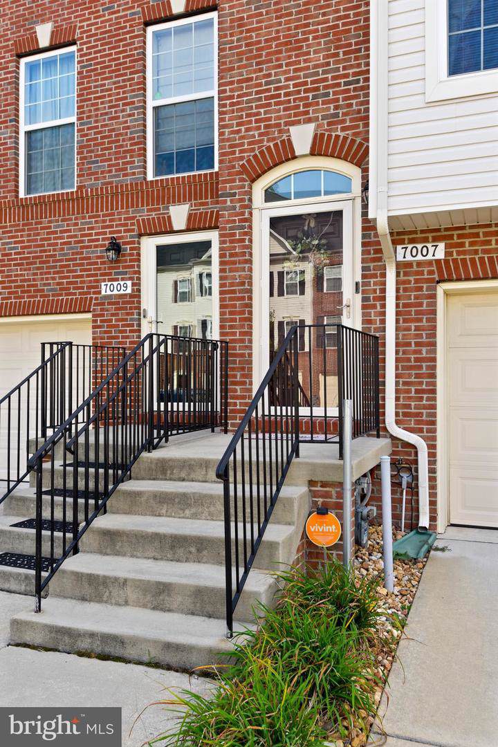 7007 Dannfield Ct - Photo 1
