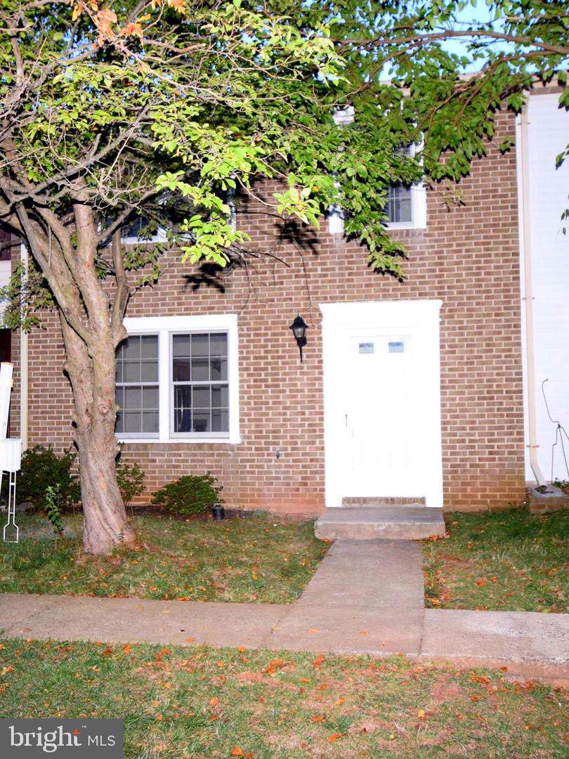 8803 Vicksburg Court - Photo 1