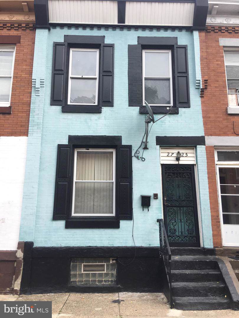 2725 Croskey Street - Photo 1