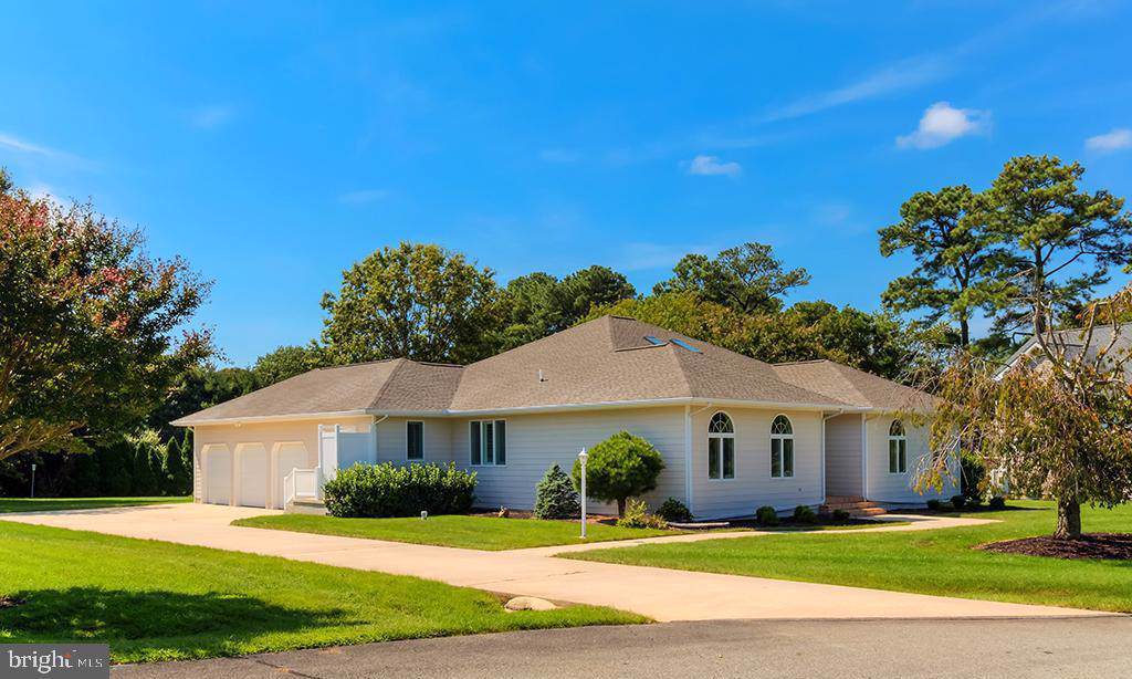 302 Longwood Terrace Court - Photo 1