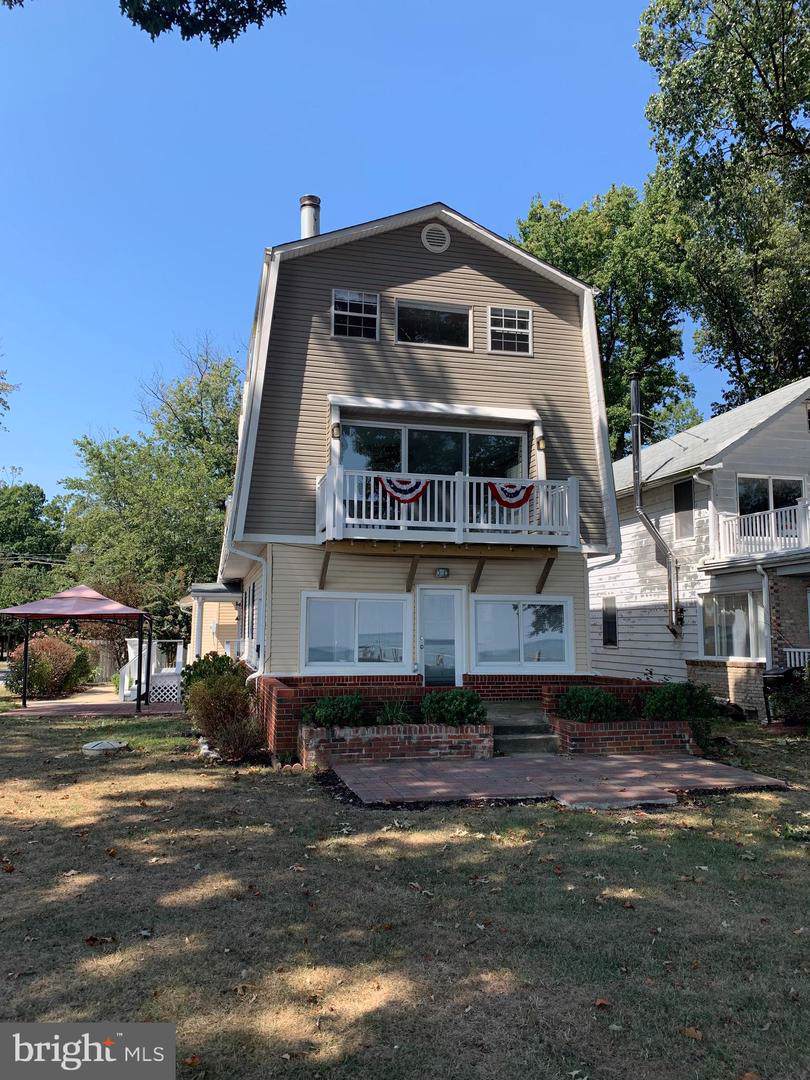1030 Bay Front Avenue - Photo 1
