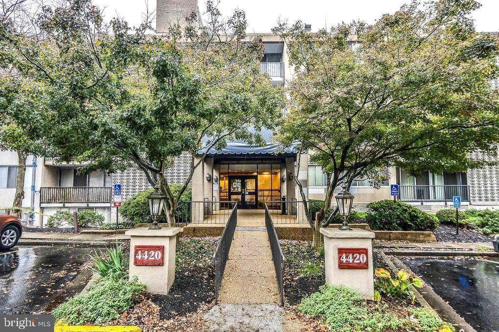 4420 Briarwood Court - Photo 1