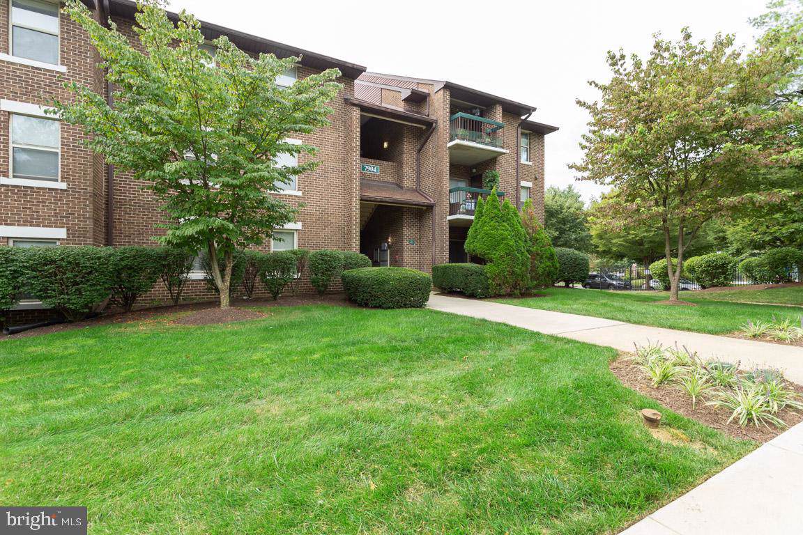 7904 Badenloch Way - Photo 1