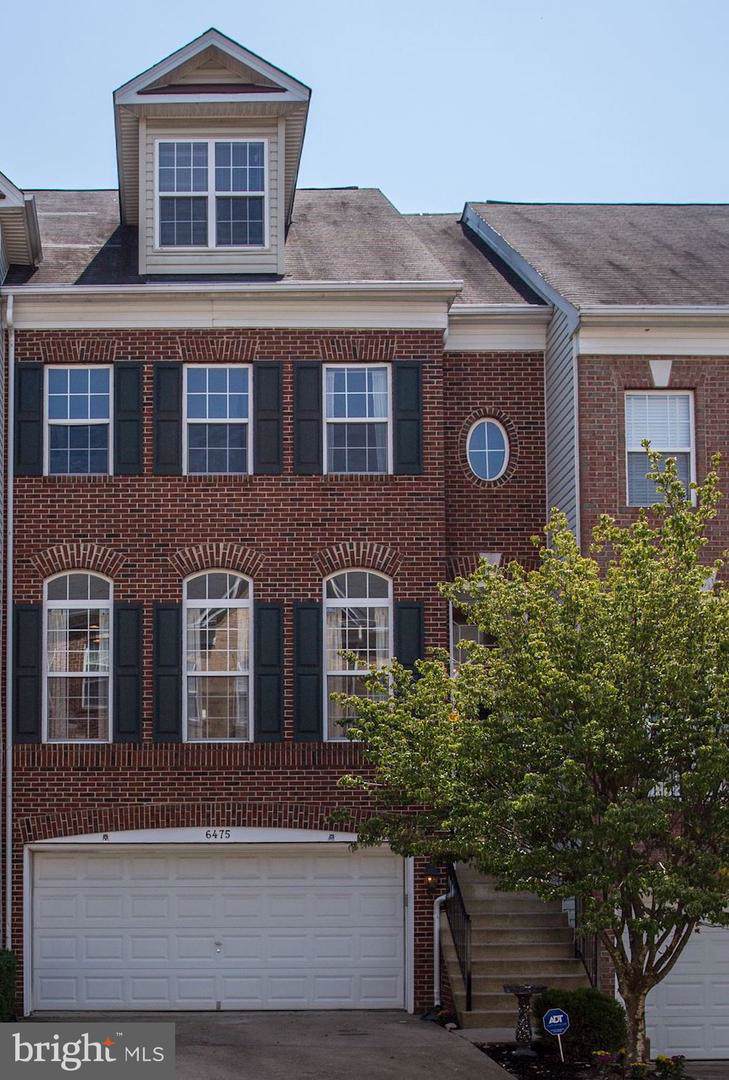 6475 Waterfield Road - Photo 1