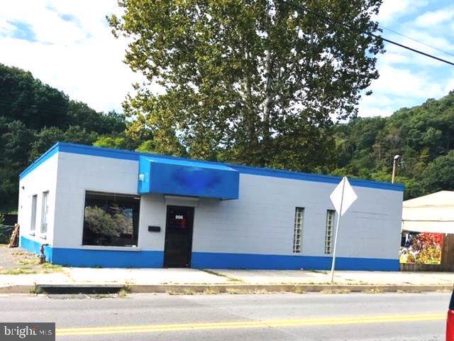 806 Mechanic Street - Photo 1