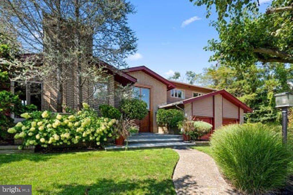 20 Dudley Avenue - Photo 1