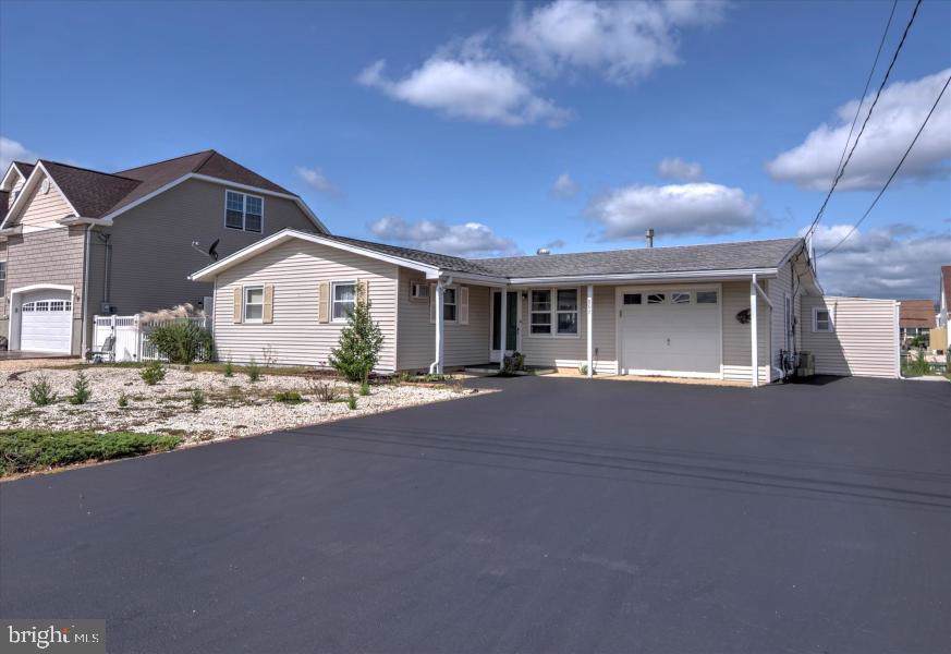807 Anchor Drive - Photo 1 807 Anchor Drive - Photo 1